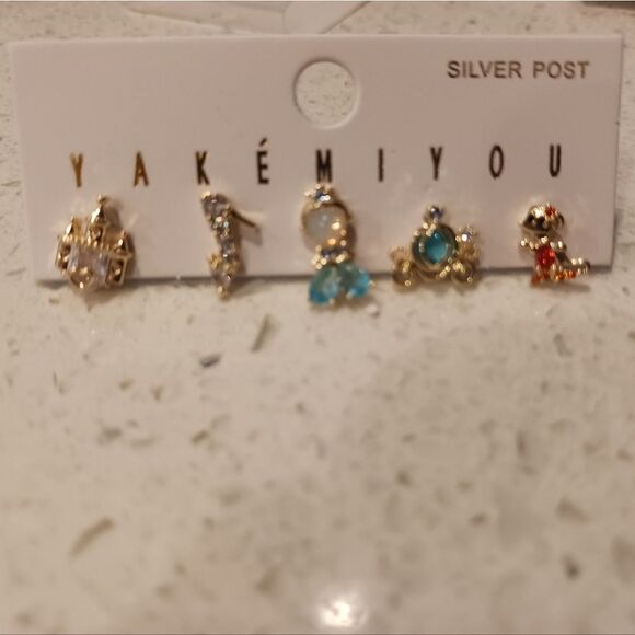 Cinderella Disney Set of 5 Stud Earrings - Picture 3 of 5